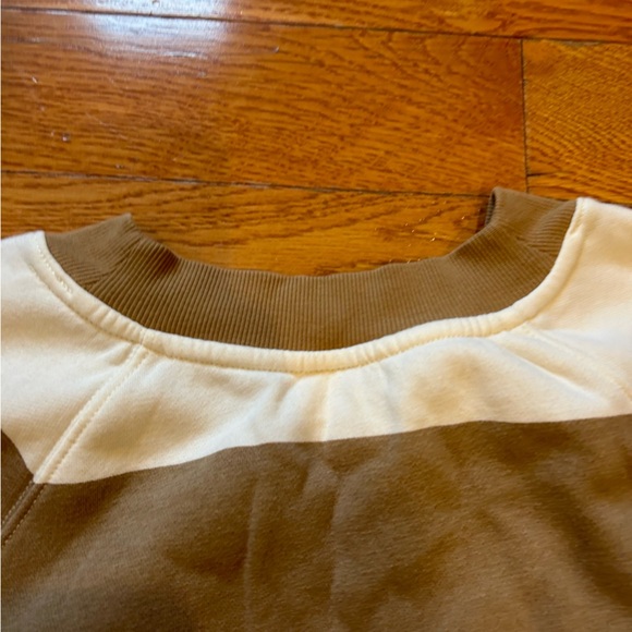 Old Navy womens xs crewneck top brown white stripe puffed PERFECT CONDITION - Picture 5 of 5